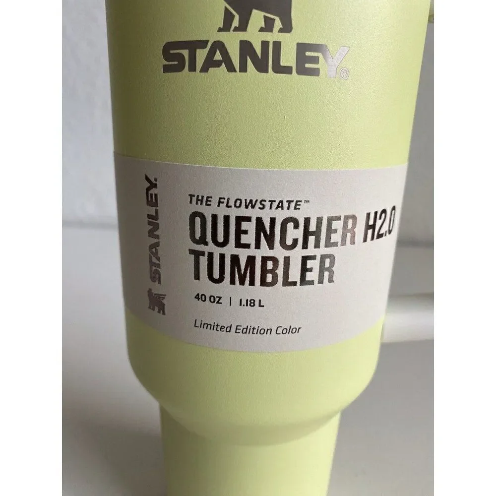 Stanley Adventure Quencher H2.0 Travel Tumbler Straw 40oz Citron LIMITED EDITION